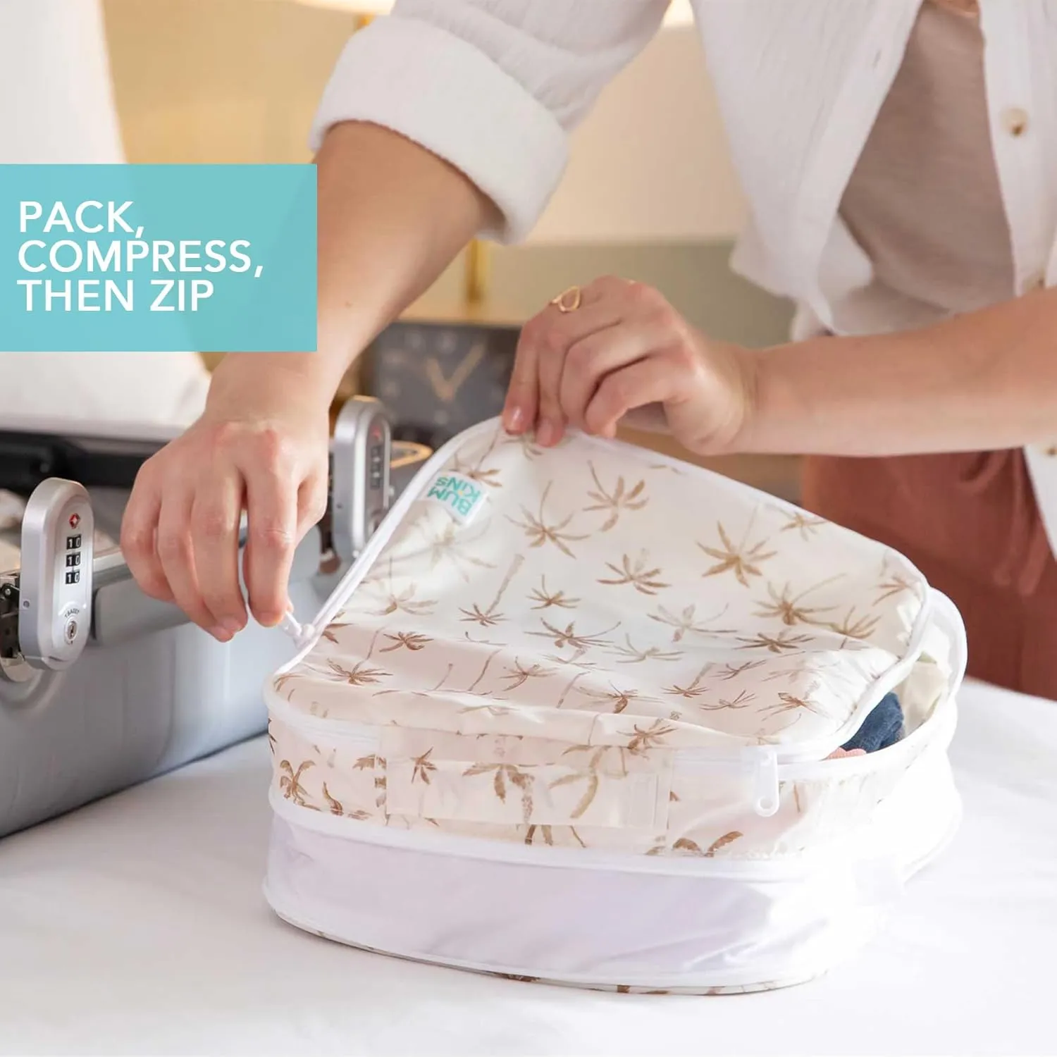 Bumkins Packing Cubes for Travel Bag, Organize Luggage with Compression Bags, Essential Traveling Accessories to Pack Carry On Suitcase, Must for Clothes or Toiletries, Set of 2 Sizes, Palm Trees