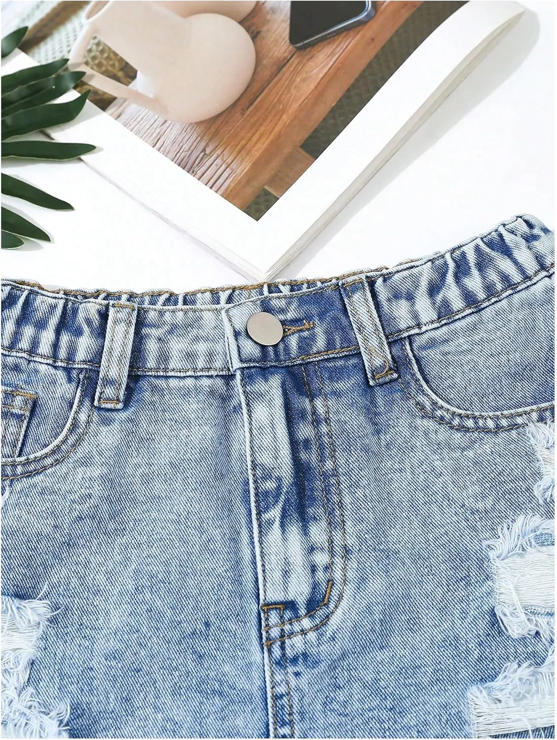Floerns Girl's Ripped Raw Hem Elastic Waist Straight Leg Denim Shorts with Pockets