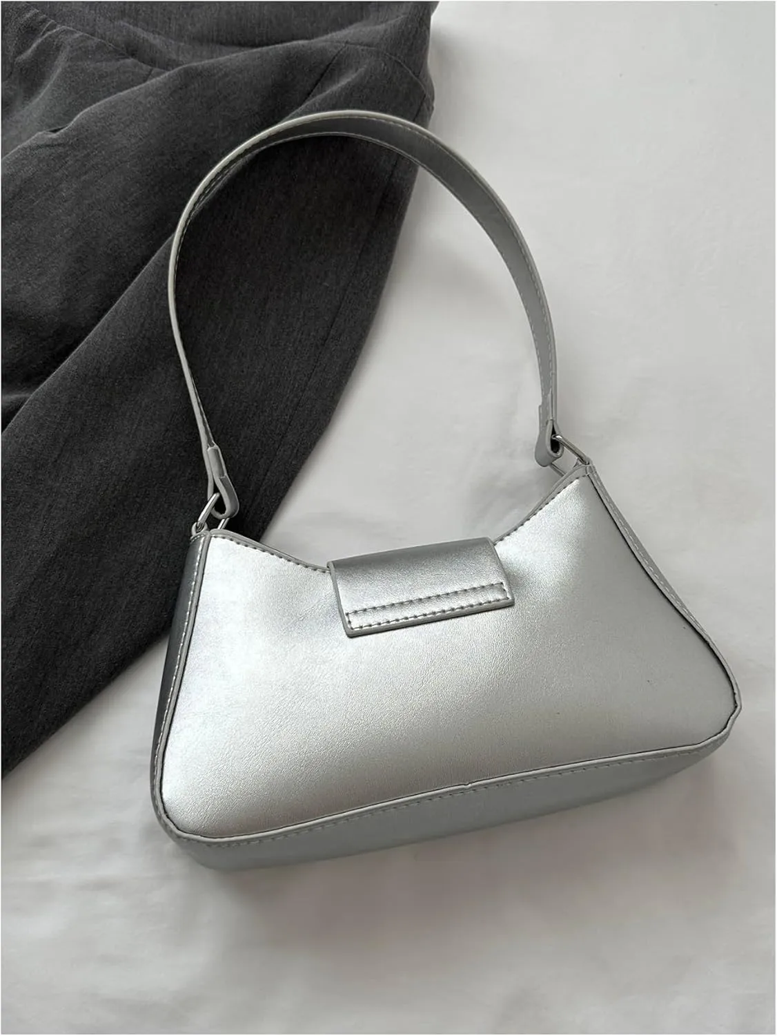 Floerns Women's Y2k Bow Decor Clutch Handbag Flap Leather Shoulder Underarm Bag Trendy