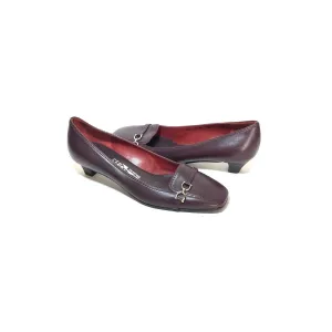 Salvatore Ferragamo Vintage Maroon Leather Pumps | Pre Loved |