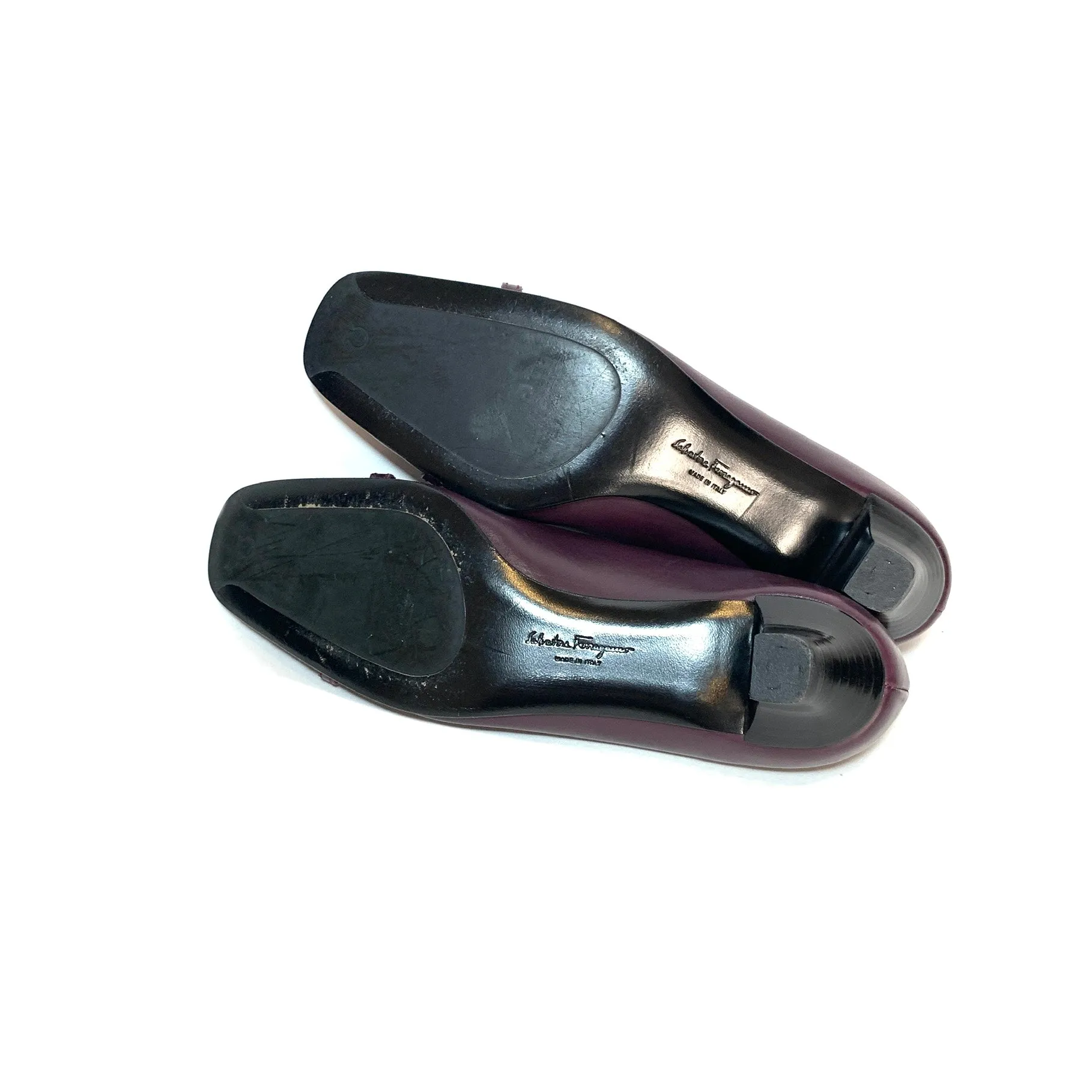 Salvatore Ferragamo Vintage Maroon Leather Pumps | Pre Loved |