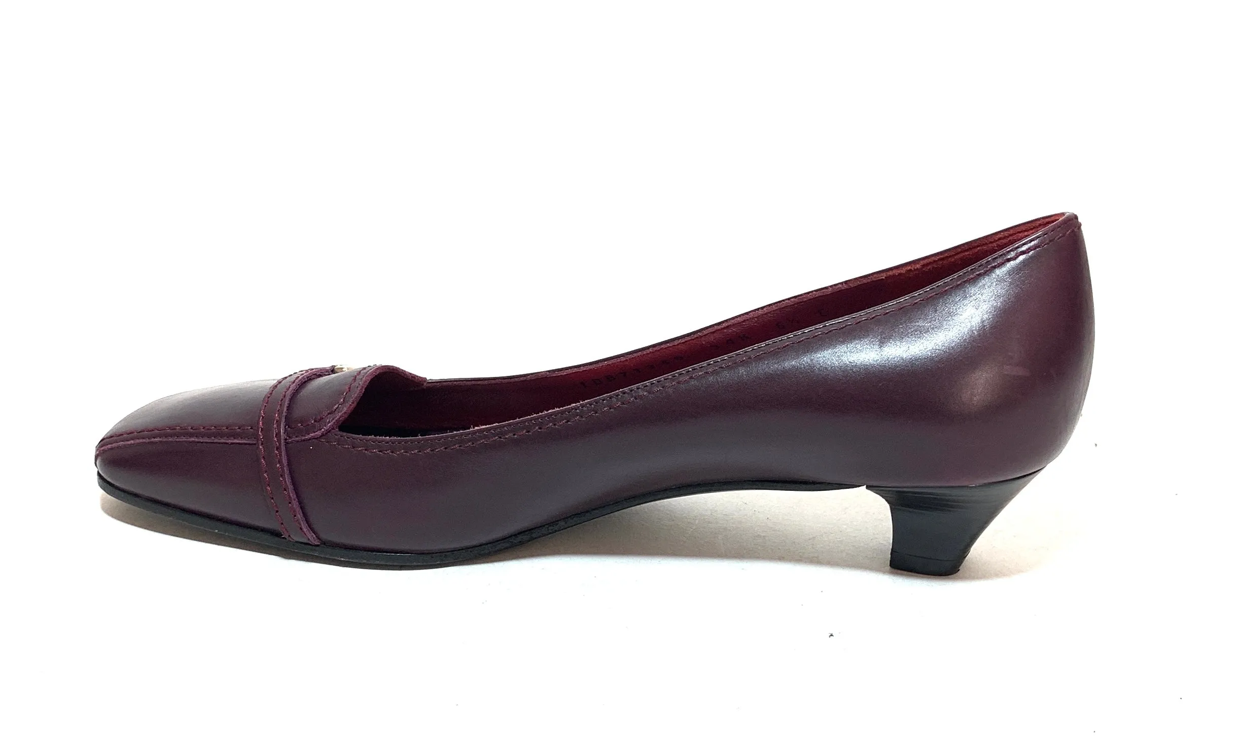 Salvatore Ferragamo Vintage Maroon Leather Pumps | Pre Loved |