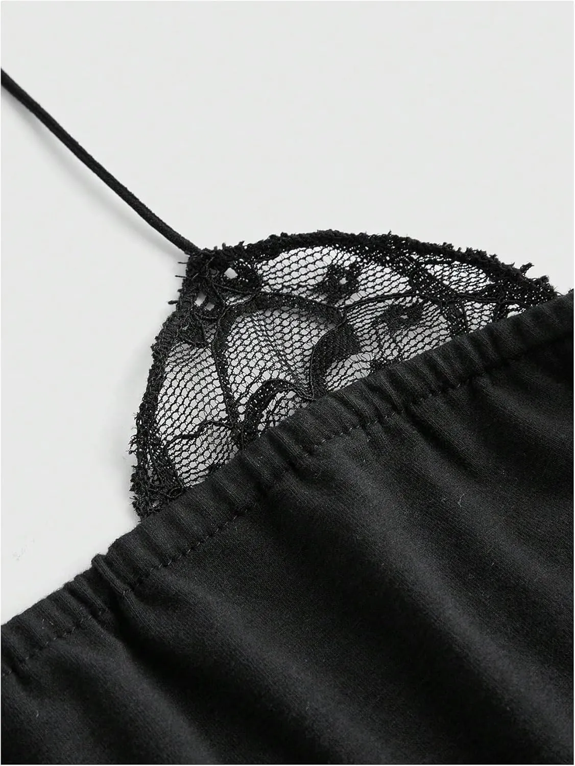 SOLY HUX Women's Lace Trim Halter Neck Tops Tie Backless Fitted Camisole Top Music Festival Party Clothes